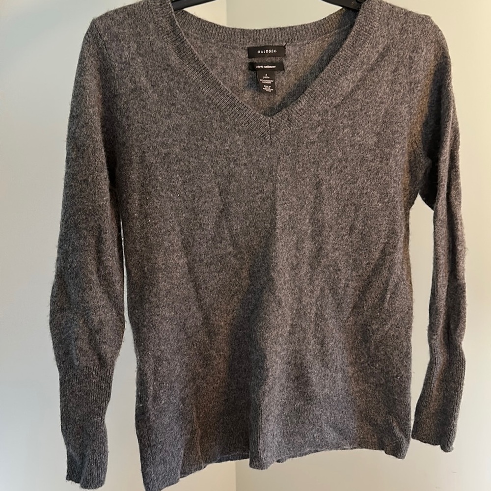 Grey, 100% cashmere lightweight ab neck sweater